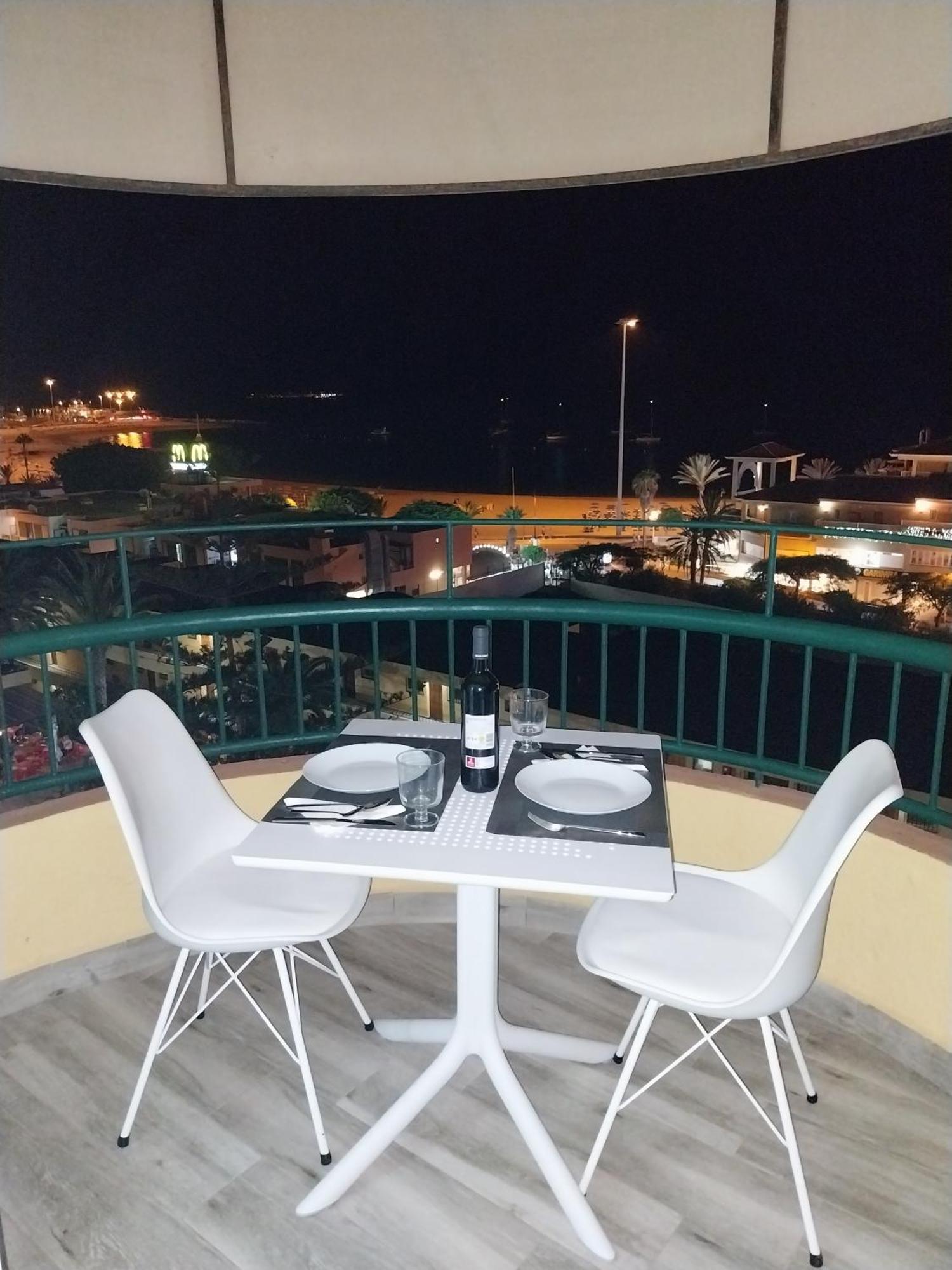 Sol & Mar Playa De Las Vistas Torres Del Sol A504 Arona  Exterior photo